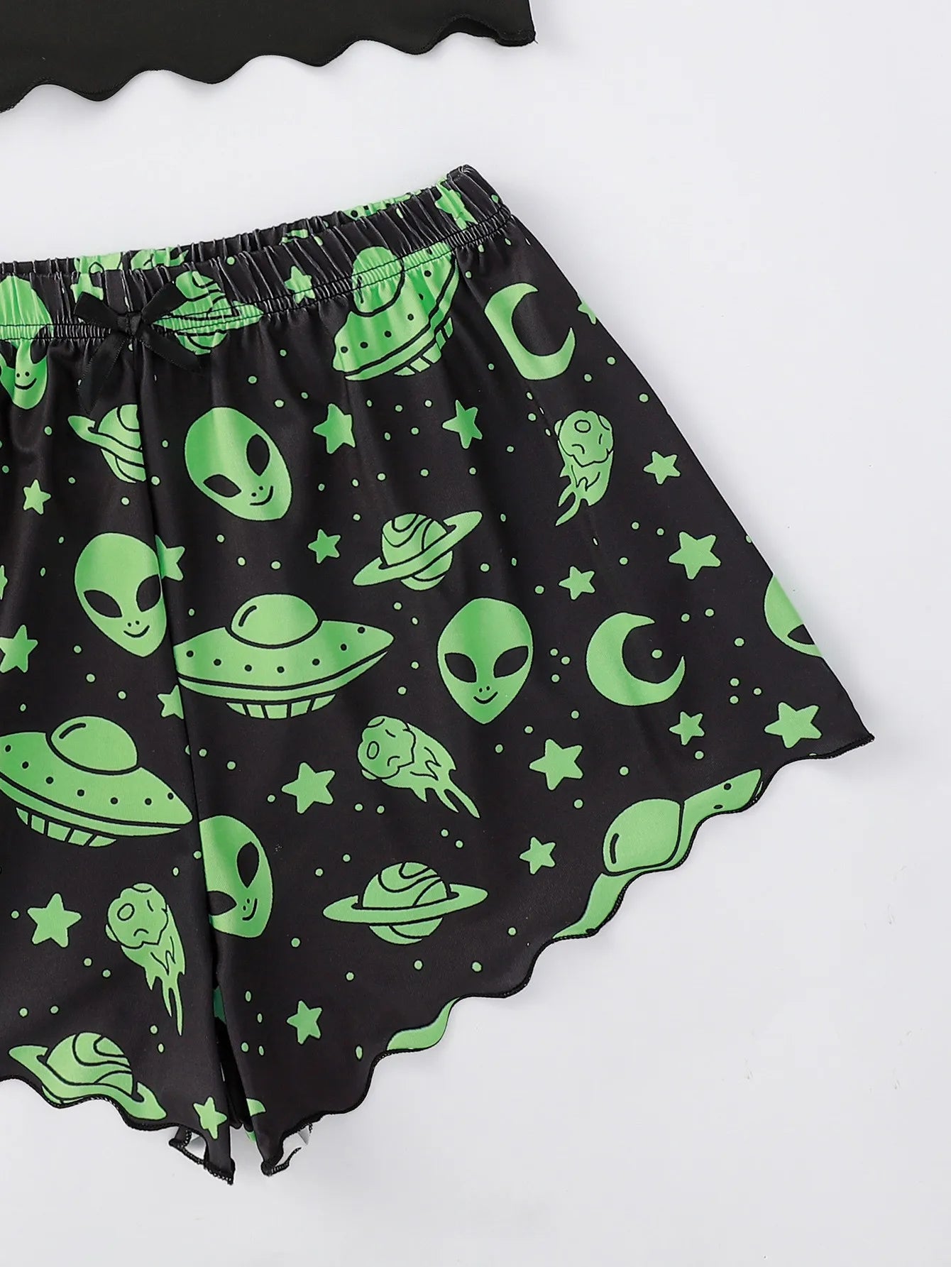 New Women's Pajamas Sexy Alien Print Sling Sleepwear Set  V-Neck Pyjamas Female Homewear Sleeveless Cute  Top And Shorts
